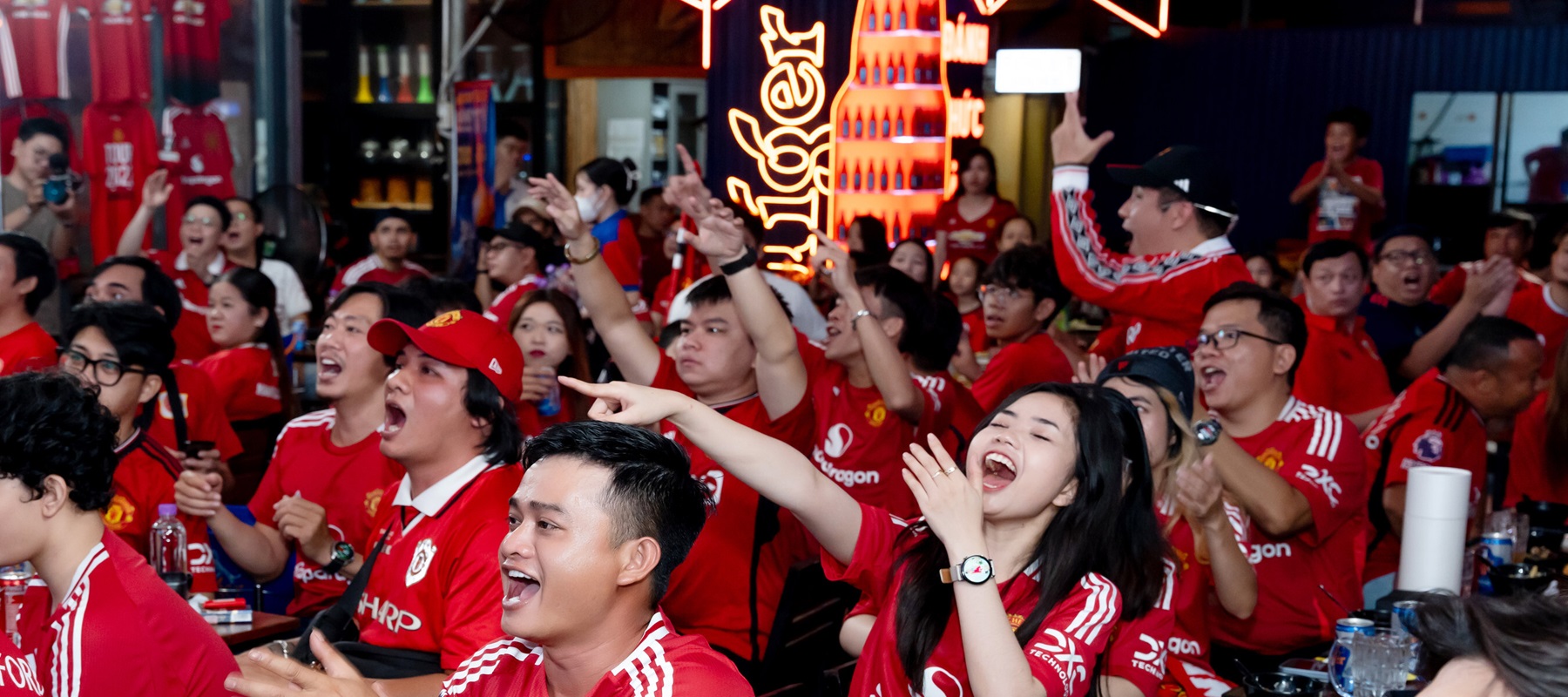 Tiger Beer becomes the official beer partner of Manchester United
